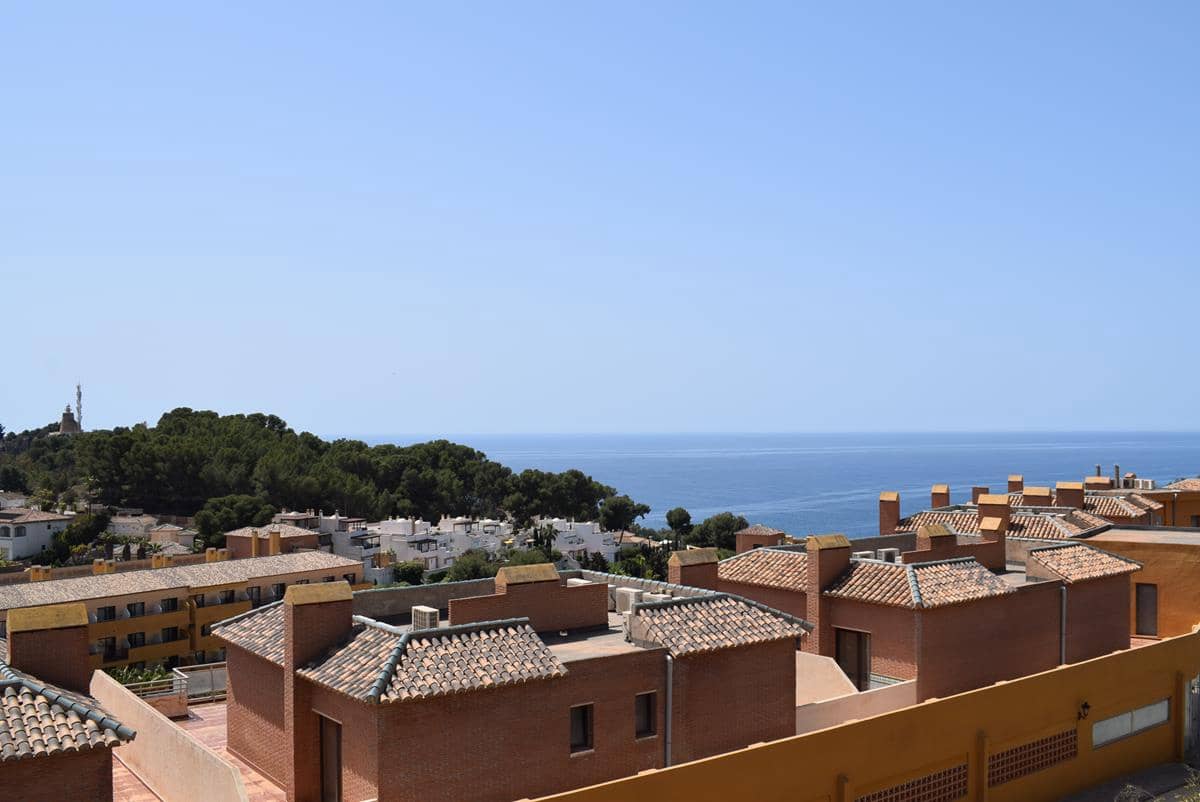 6 bedroom Villa for sale in La Herradura - € 1,200,000 (Ref: 6950154)