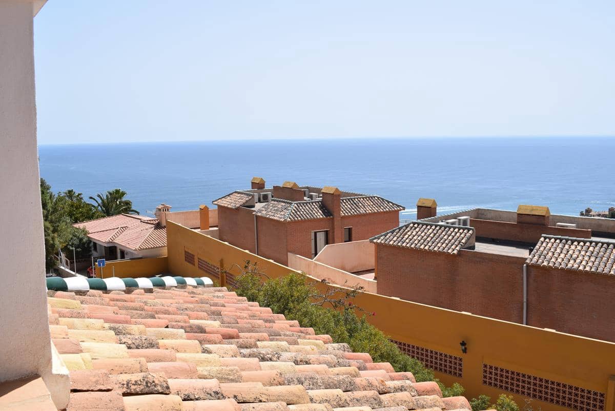 6 bedroom Villa for sale in La Herradura - € 1,200,000 (Ref: 6950154)