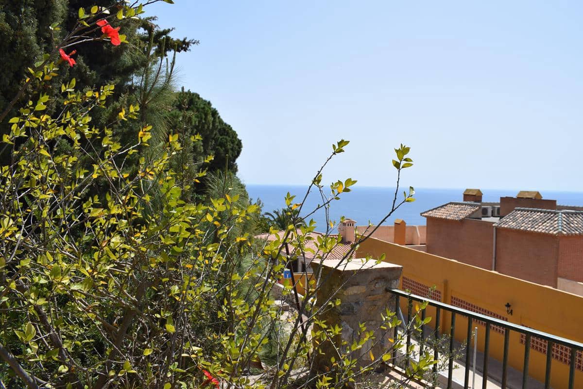 6 bedroom Villa for sale in La Herradura - € 1,200,000 (Ref: 6950154)