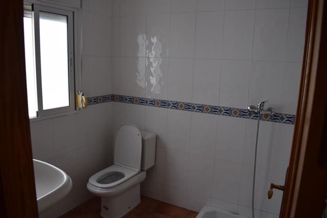 2 soverom Hus til salgs i Otívar - € 80 000 (Ref: 6980079)