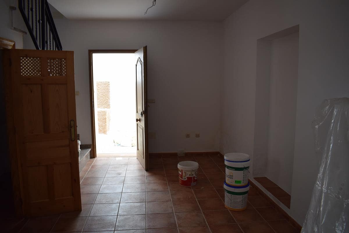 2 soveværelse Byhus til salg i Otivar - € 80.000 (Ref: 6980079)