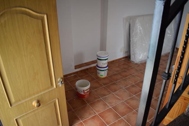 2 soverom Hus til salgs i Otívar - € 80 000 (Ref: 6980079)