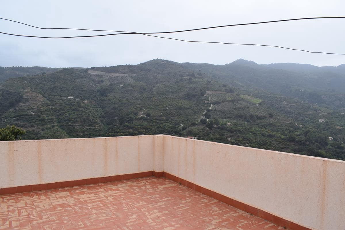 3 bedroom Villa for sale in Otivar - € 125,000 (Ref: 7213024)