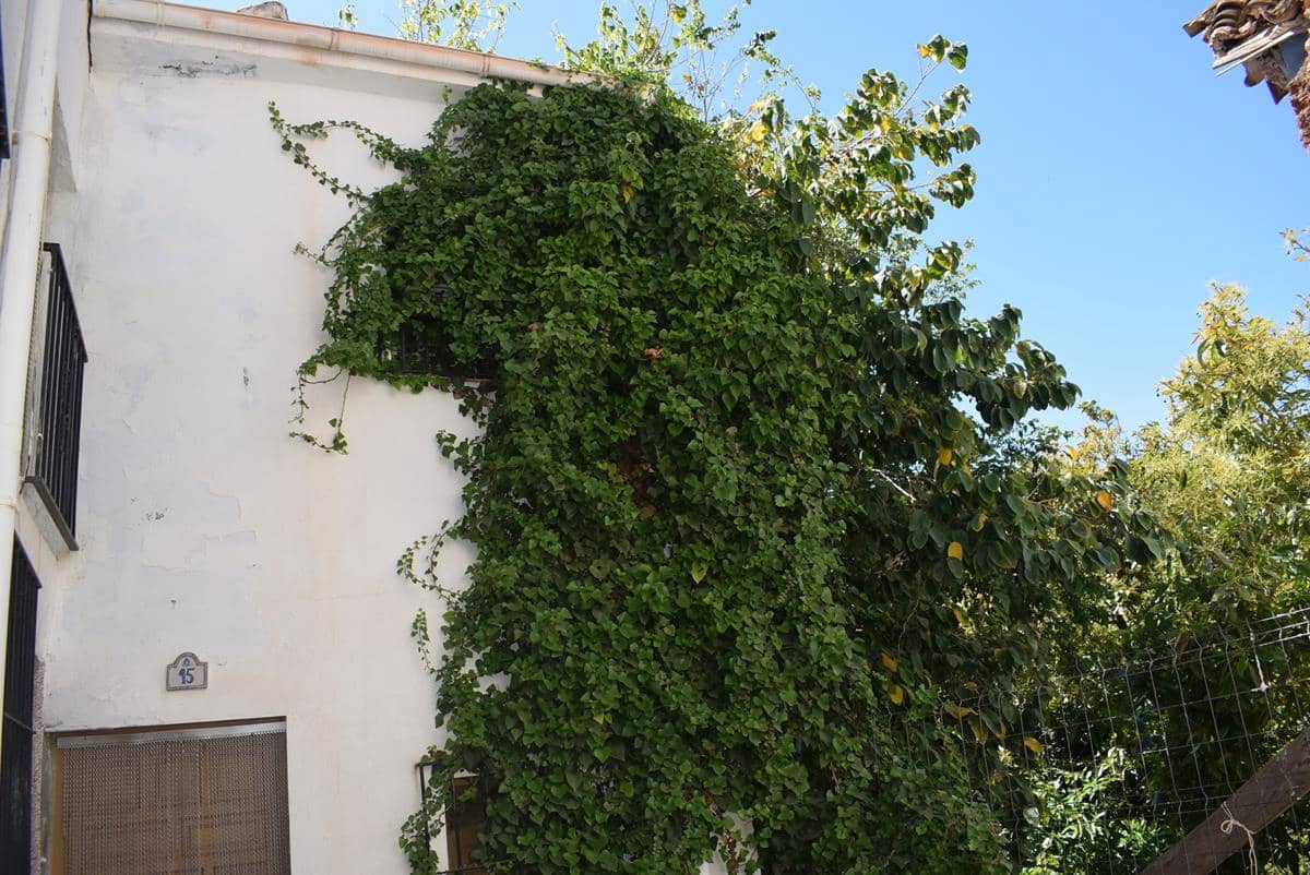 6 soveværelse Byhus til salg i Otivar - € 99.500 (Ref: 7673144)