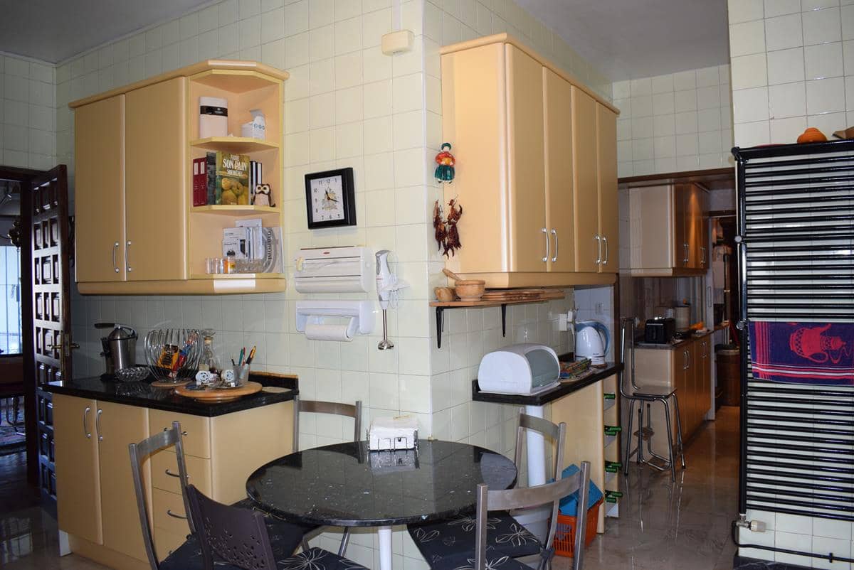 3 soveværelse Villa til salg i Lentegi med swimmingpool garage - € 460.000 (Ref: 7701012)