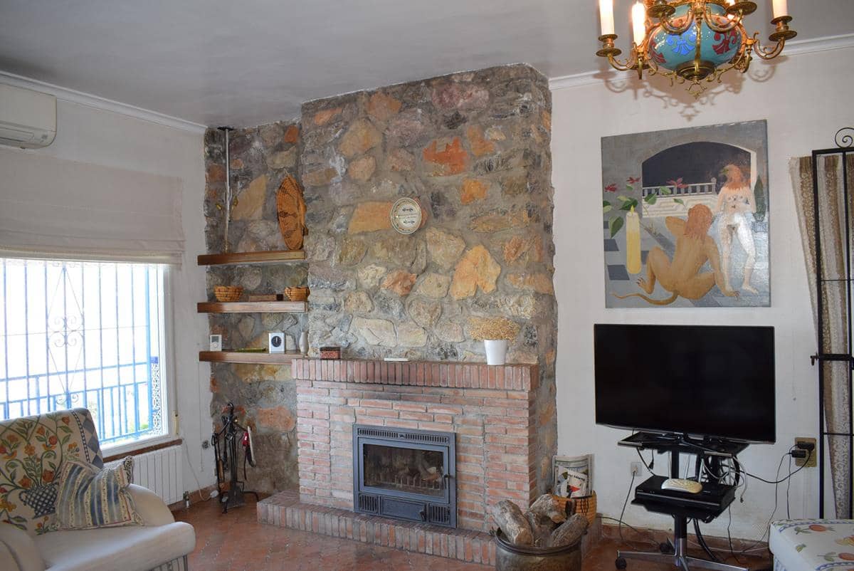 3 soveværelse Villa til salg i Lentegi med swimmingpool garage - € 460.000 (Ref: 7701012)