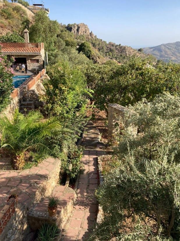 3 soveværelse Villa til salg i Lentegi med swimmingpool garage - € 460.000 (Ref: 7701012)