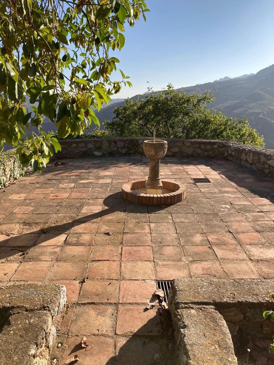 3 soveværelse Villa til salg i Lentegi med swimmingpool garage - € 460.000 (Ref: 7701012)