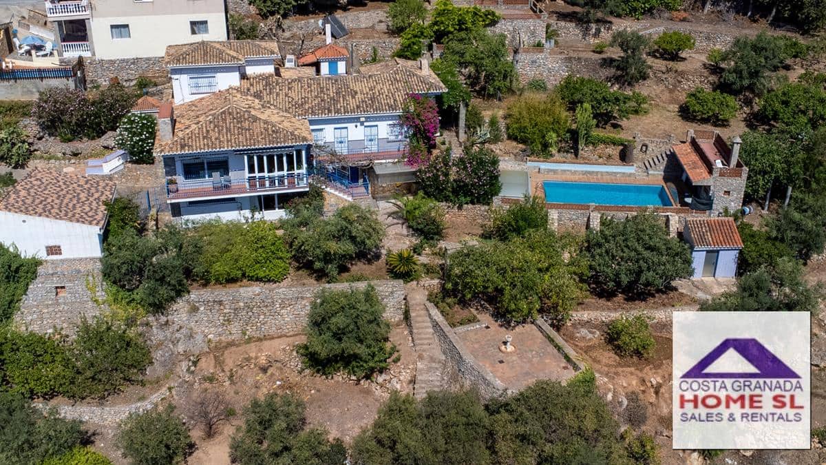 3 soveværelse Villa til salg i Lentegi med swimmingpool garage - € 460.000 (Ref: 7701012)