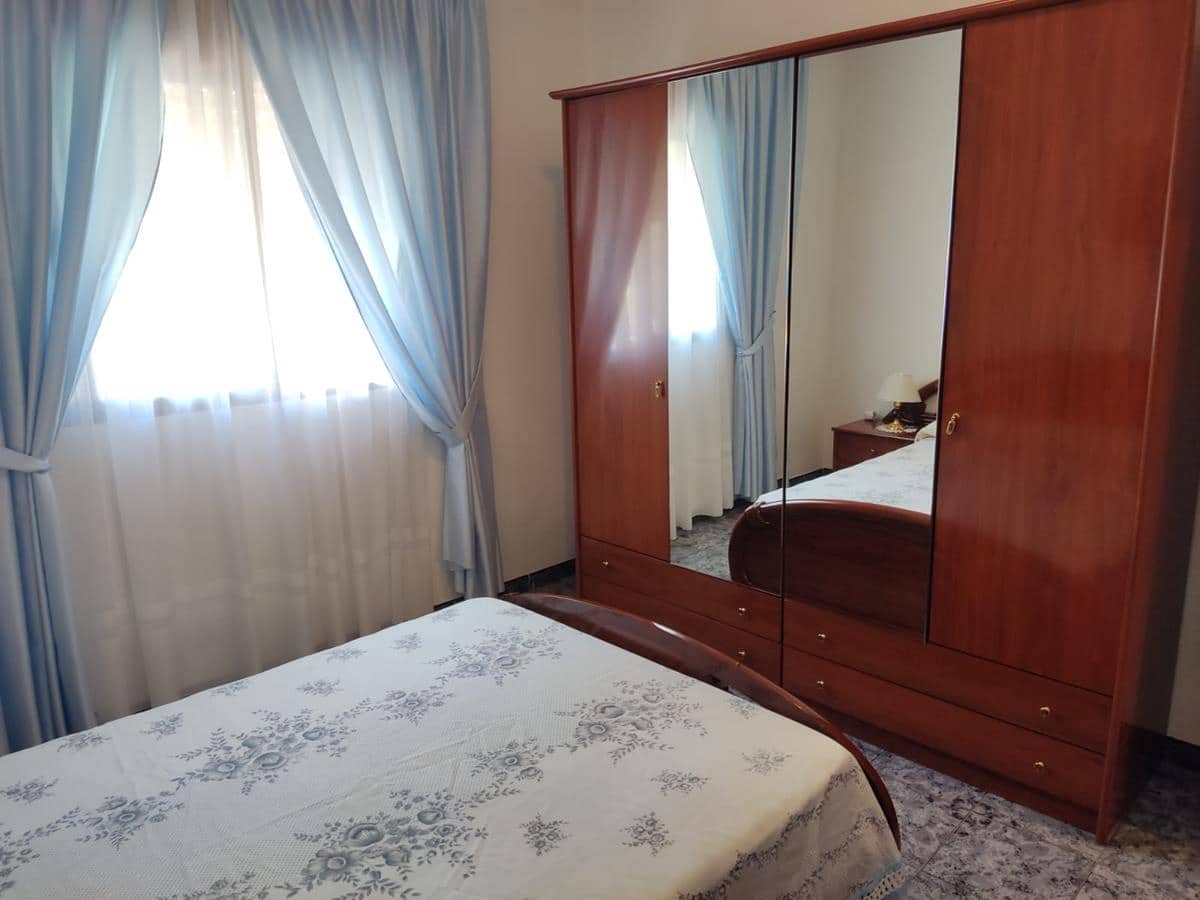 4 soveværelse Byhus til salg i Lentegi med garage - € 130.000 (Ref: 7757416)