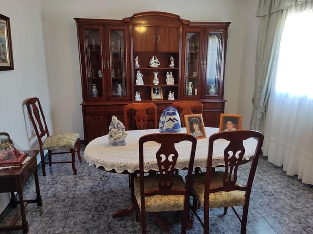 4 soverom Hus til salgs i Lentegí med garasje - € 130 000 (Ref: 7757416)