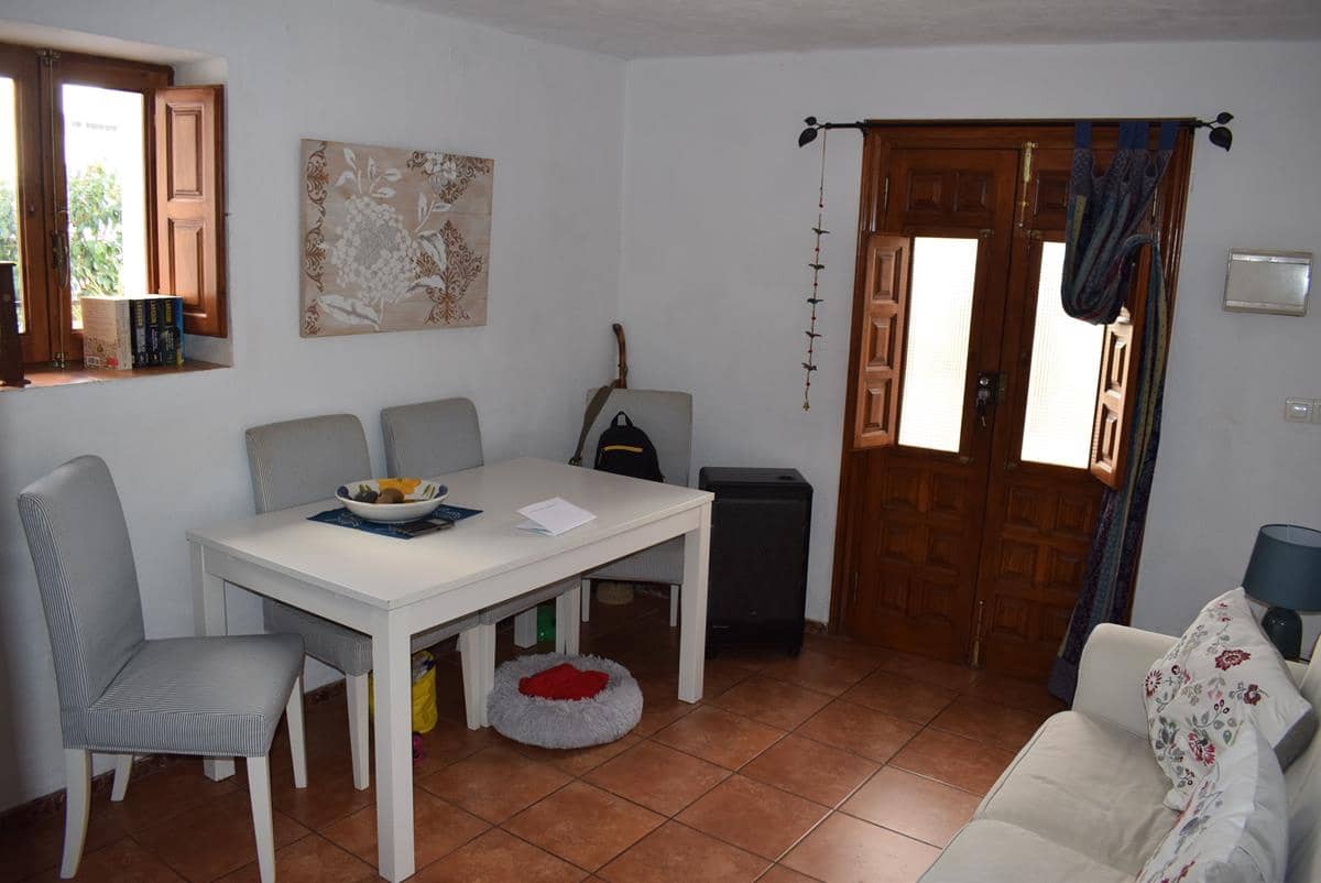 3 soveværelse Byhus til salg i Otivar - € 98.000 (Ref: 8099887)