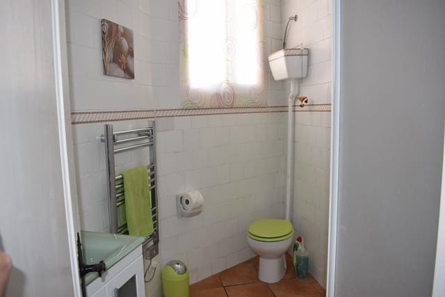 3 soveværelse Byhus til salg i Otívar - € 98.000 (Ref: 8099887)