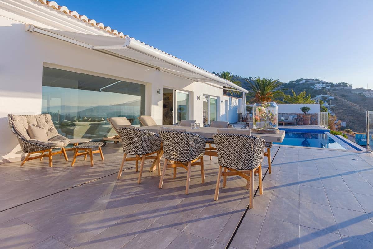 2 Zimmer Villa zu verkaufen in Almunecar mit Pool Garage - 1.200.000 € (Ref: 8410290)