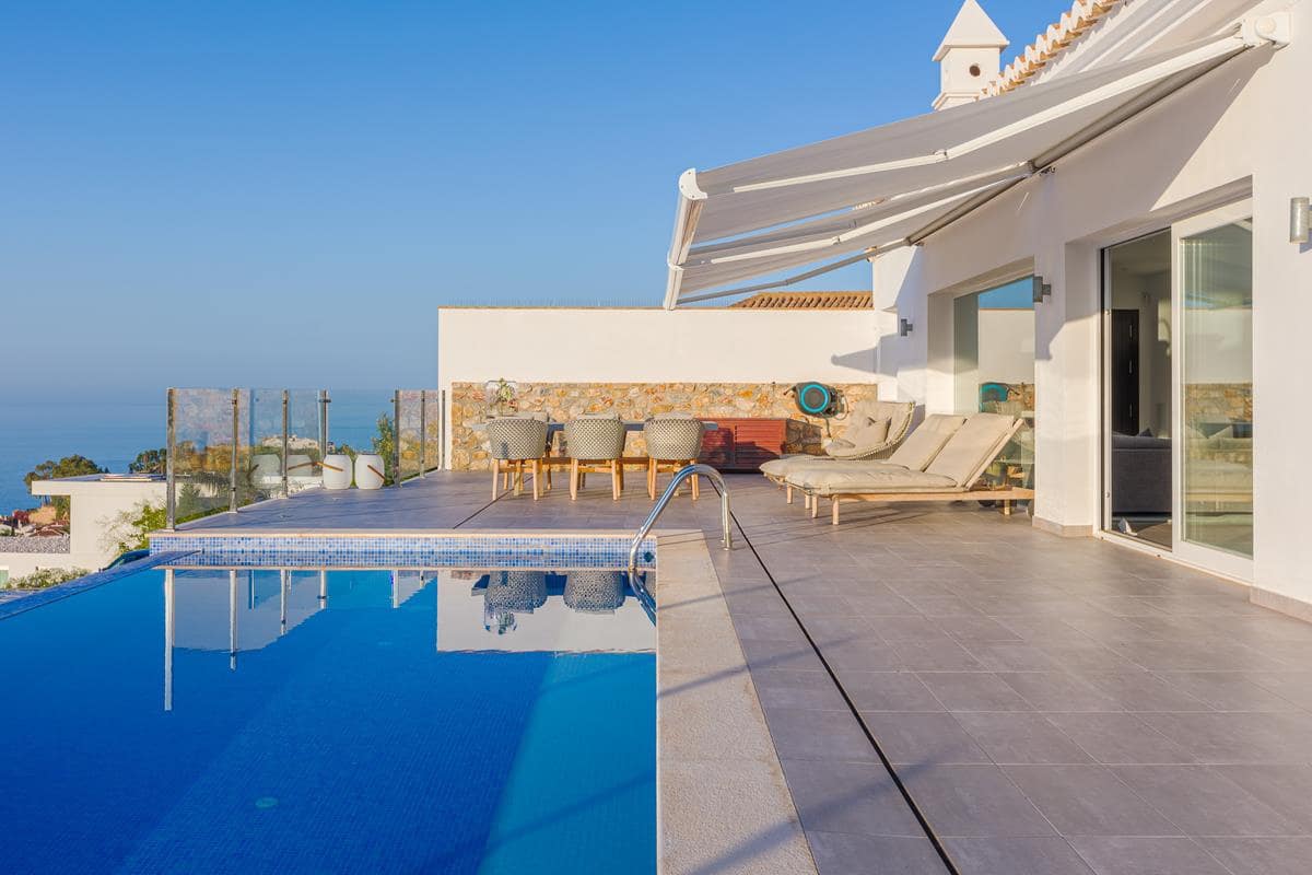 2 Zimmer Villa zu verkaufen in Almunecar mit Pool Garage - 1.200.000 € (Ref: 8410290)