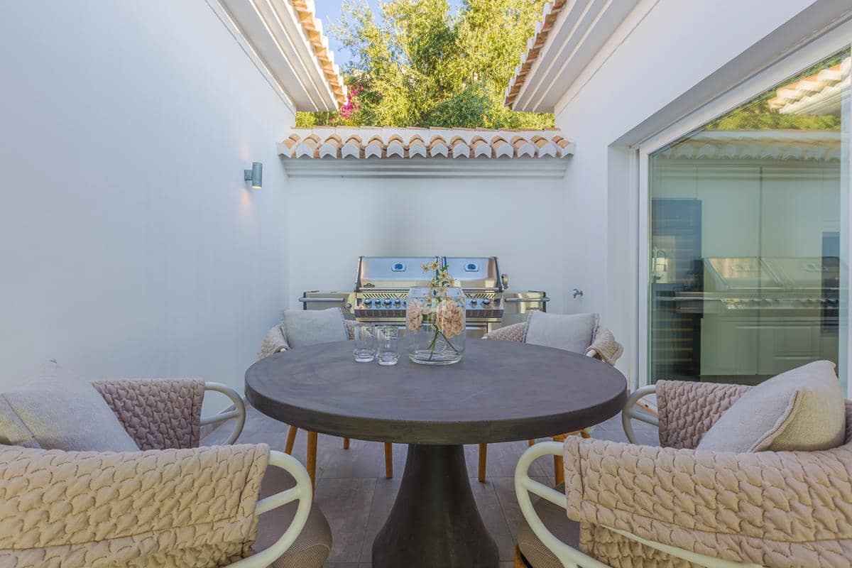 2 Zimmer Villa zu verkaufen in Almunecar mit Pool Garage - 1.200.000 € (Ref: 8410290)