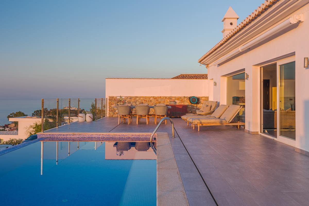 2 Zimmer Villa zu verkaufen in Almunecar mit Pool Garage - 1.200.000 € (Ref: 8410290)