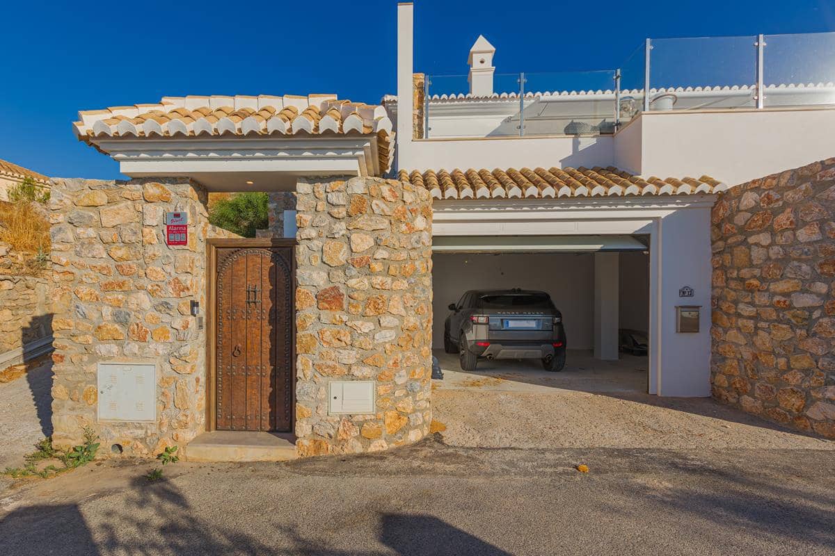 2 Zimmer Villa zu verkaufen in Almunecar mit Pool Garage - 1.200.000 € (Ref: 8410290)