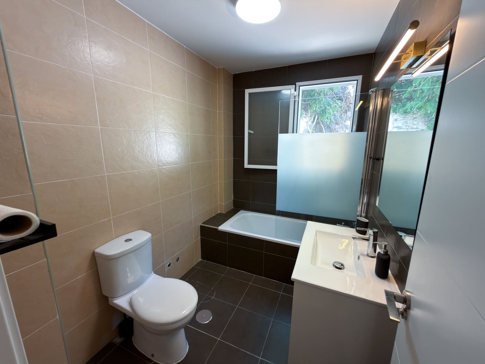 2 Zimmer Haus zu verkaufen in Almunecar mit Garage - 235.000 € (Ref: 9999192)