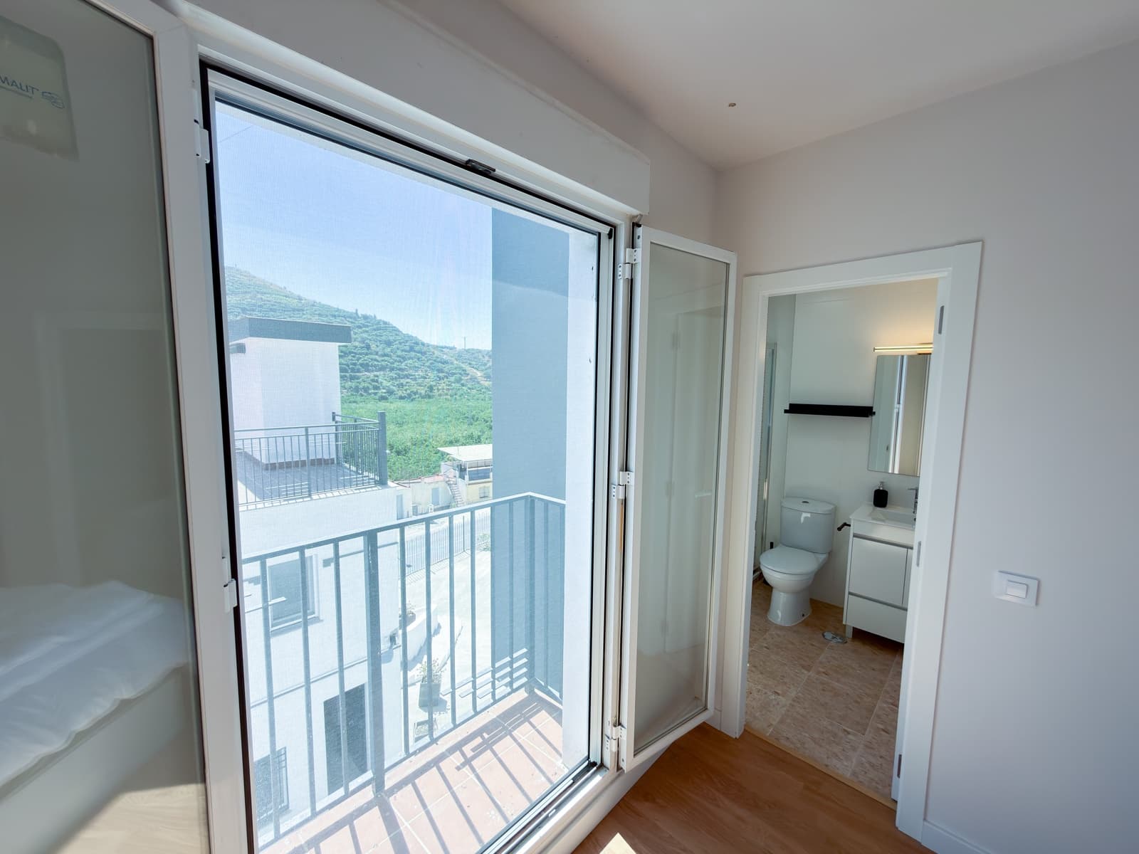 2 Zimmer Haus zu verkaufen in Almunecar mit Garage - 235.000 € (Ref: 9999192)