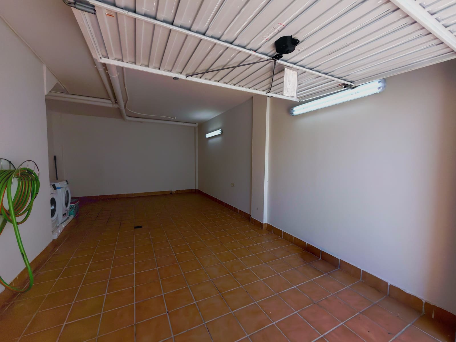 2 Zimmer Haus zu verkaufen in Almunecar mit Garage - 235.000 € (Ref: 9999192)