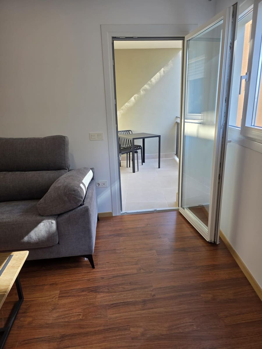 2 soverom Leilighet til leie i Rincon de la Victoria - € 1 300 (Ref: 10004150)