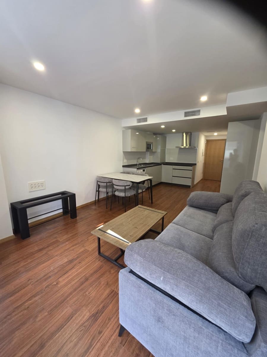 2 soverom Leilighet til leie i Rincon de la Victoria - € 1 300 (Ref: 10004150)