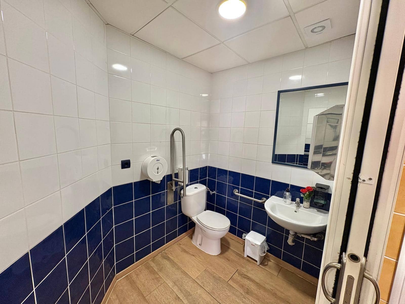 Local Commercial à vendre à Velez-Malaga - 300 000 € (Ref: 10005611)