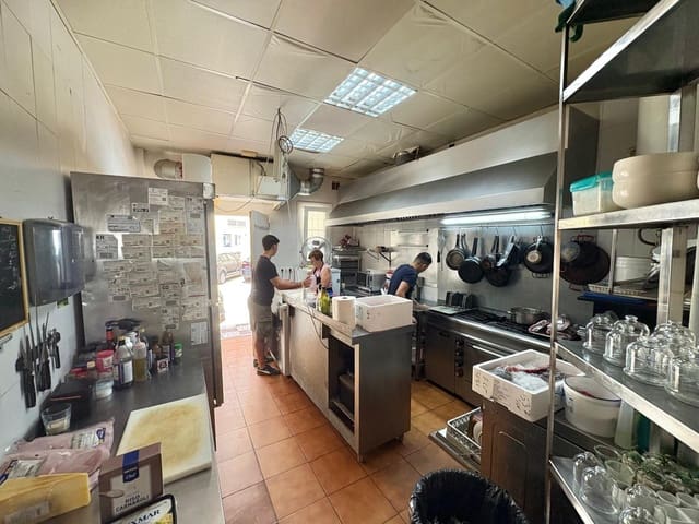 Local Commercial à vendre à Vélez-Málaga - 300 000 € (Ref: 10005611)