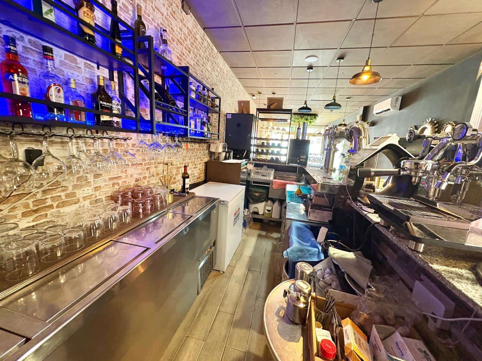 Local Commercial à vendre à Velez-Malaga - 300 000 € (Ref: 10005611)
