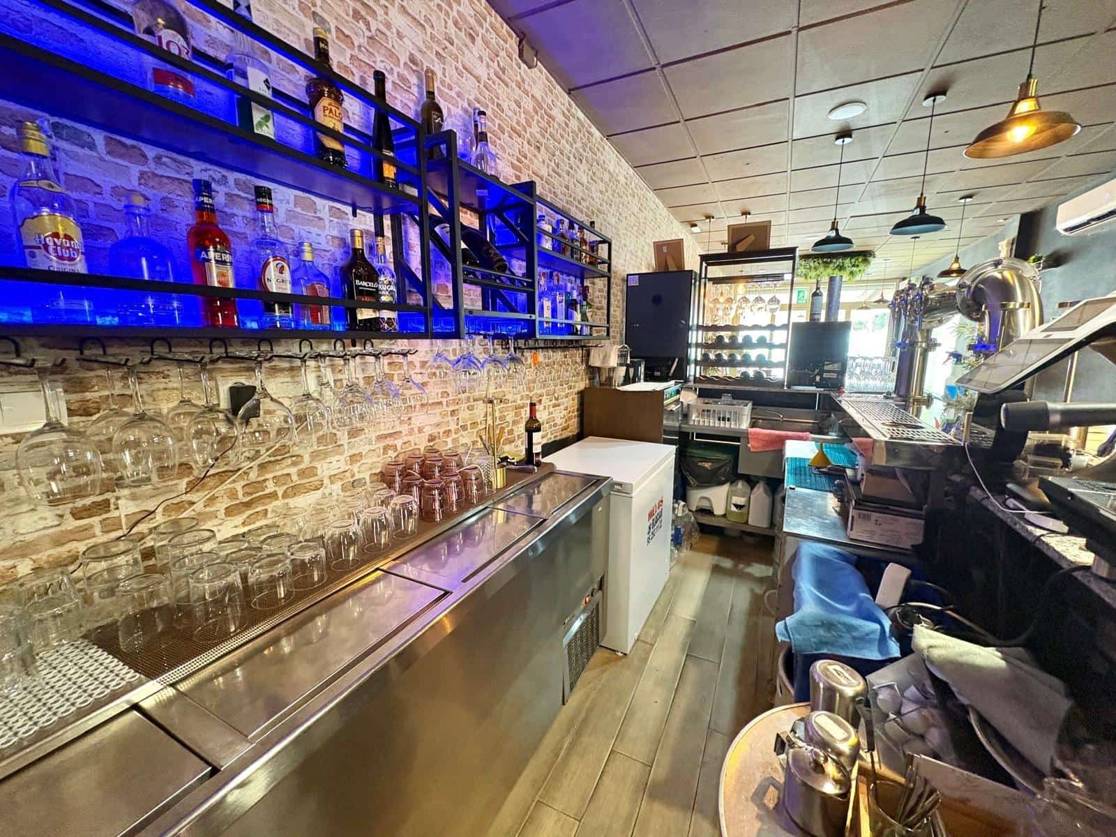 Local Commercial à vendre à Velez-Malaga - 300 000 € (Ref: 10005611)