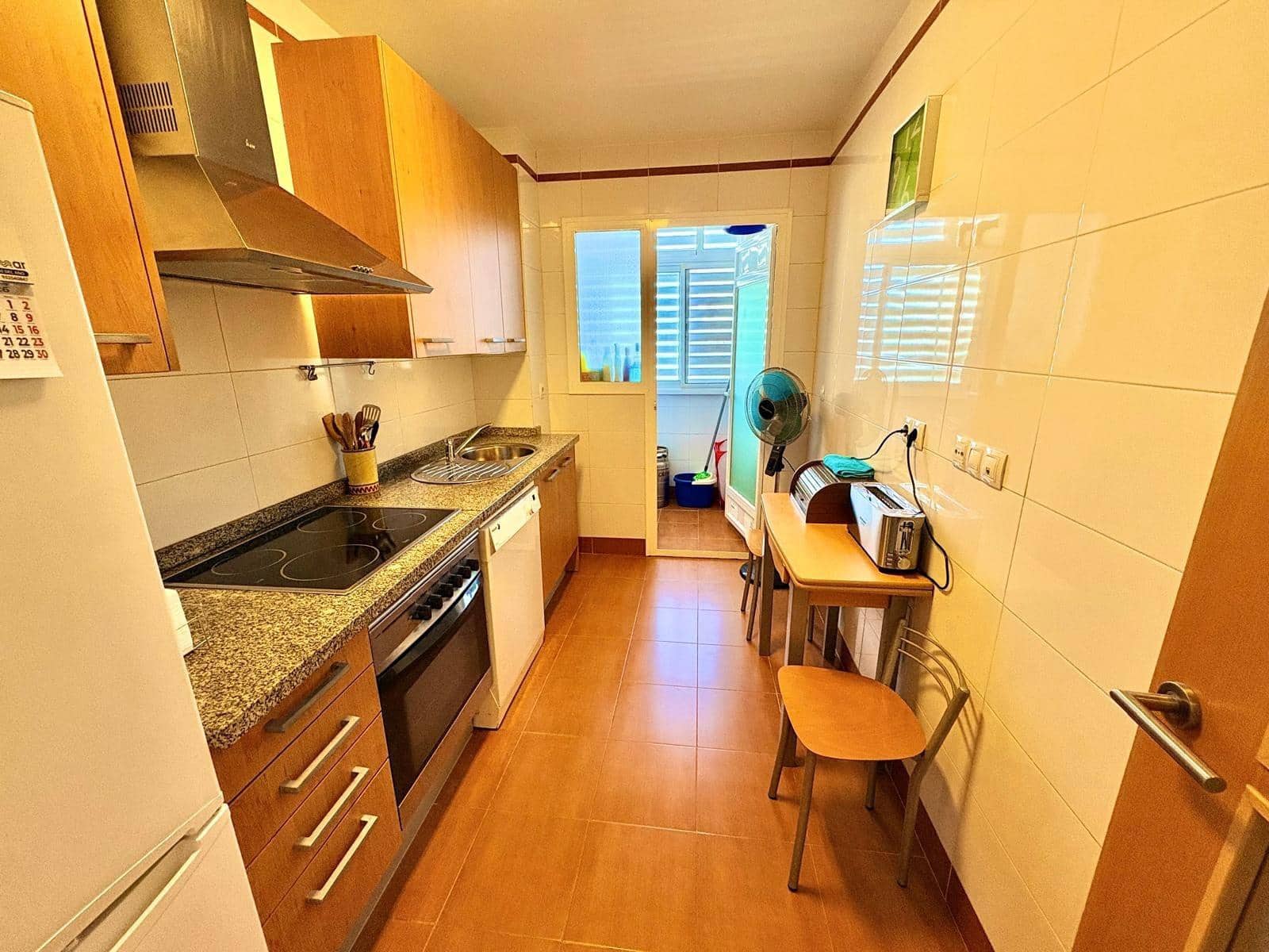 2 slaapkamer Flat te huur in Velez-Malaga met zwembad garage - € 1.300 (Ref: 10006697)