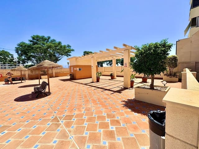 2 slaapkamer Flat te huur in Vélez-Málaga met zwembad garage - € 1.300 (Ref: 10006697)