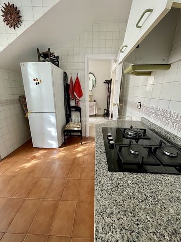 Villa/Maison Mitoyenne de 3 chambres à louer à Algarrobo avec piscine - 1 300 € (Ref: 6626581)