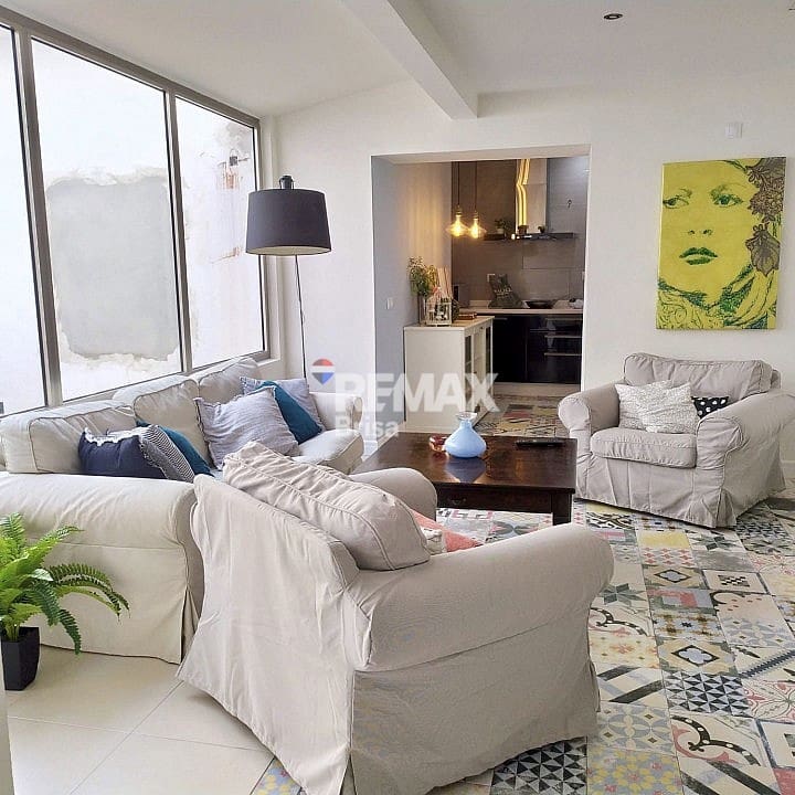 5 bedroom Townhouse for rent in Velez-Malaga - € 1,500 (Ref: 6859571)