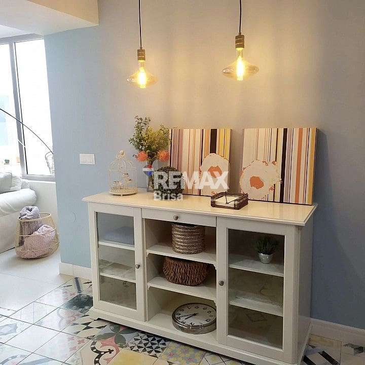 5 bedroom Townhouse for rent in Velez-Malaga - € 1,500 (Ref: 6859571)