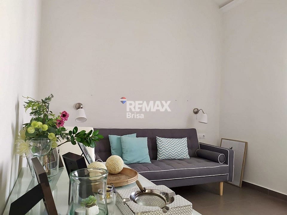 5 bedroom Townhouse for rent in Velez-Malaga - € 1,500 (Ref: 6859571)