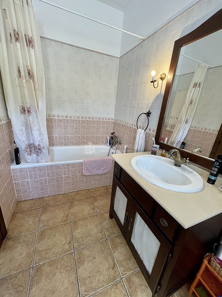 4 soveværelse Villa til salg i Archez med swimmingpool garage - € 470.000 (Ref: 7557671)