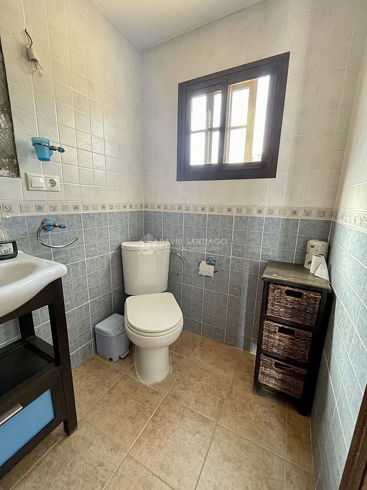 4 soveværelse Villa til salg i Archez med swimmingpool garage - € 470.000 (Ref: 7557671)