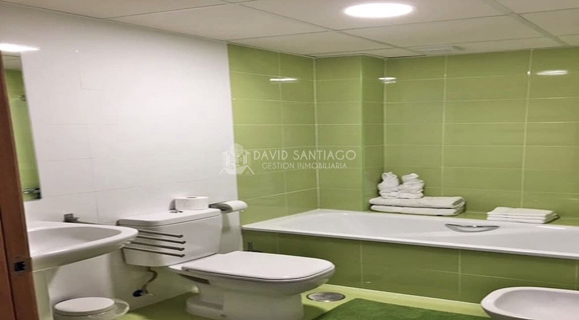 3 camera da letto Attico da affitare come casa vacanza in Caleta de Velez con piscina - 630 € (Rif: 7631765)