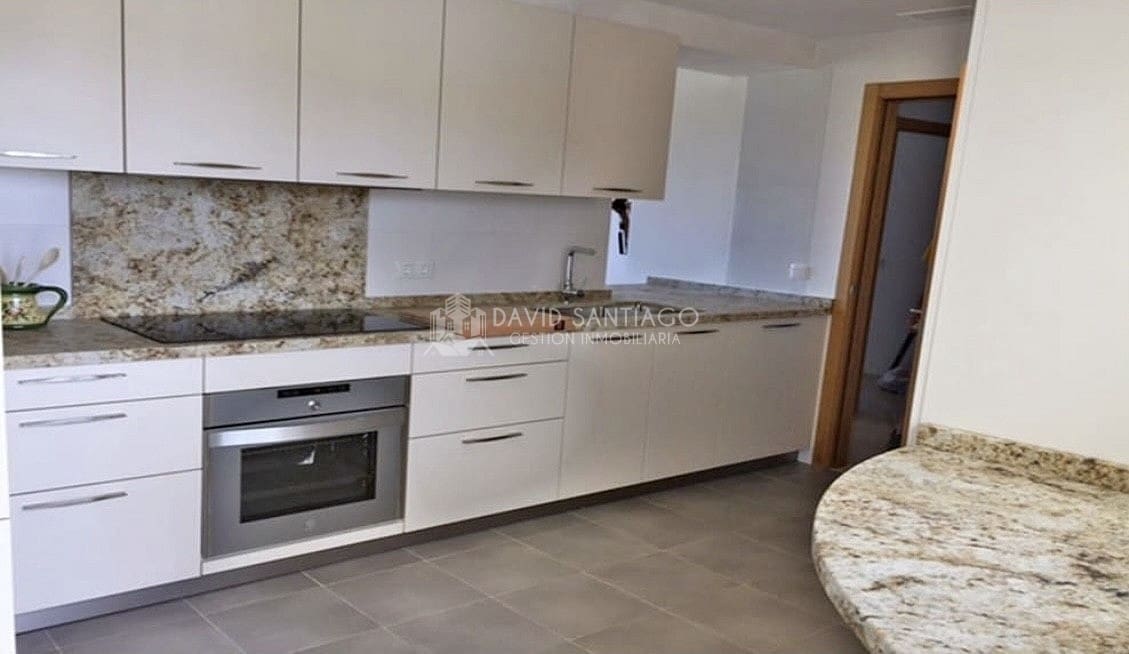 3 camera da letto Attico da affitare come casa vacanza in Caleta de Velez con piscina - 630 € (Rif: 7631765)