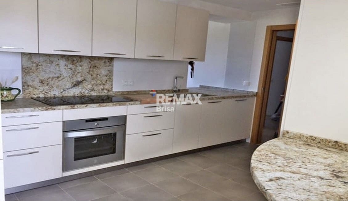 3 sovrum Takvåning för semesterbostäder i Caleta de Velez med pool - 630 € (Ref: 7631765)