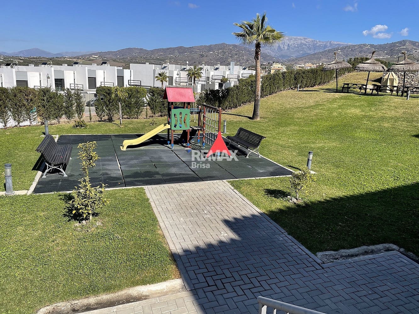 Apartamento de 2 habitaciones en Caleta de Vélez en alquiler vacacional con piscina - 420 € (Ref: 7631766)