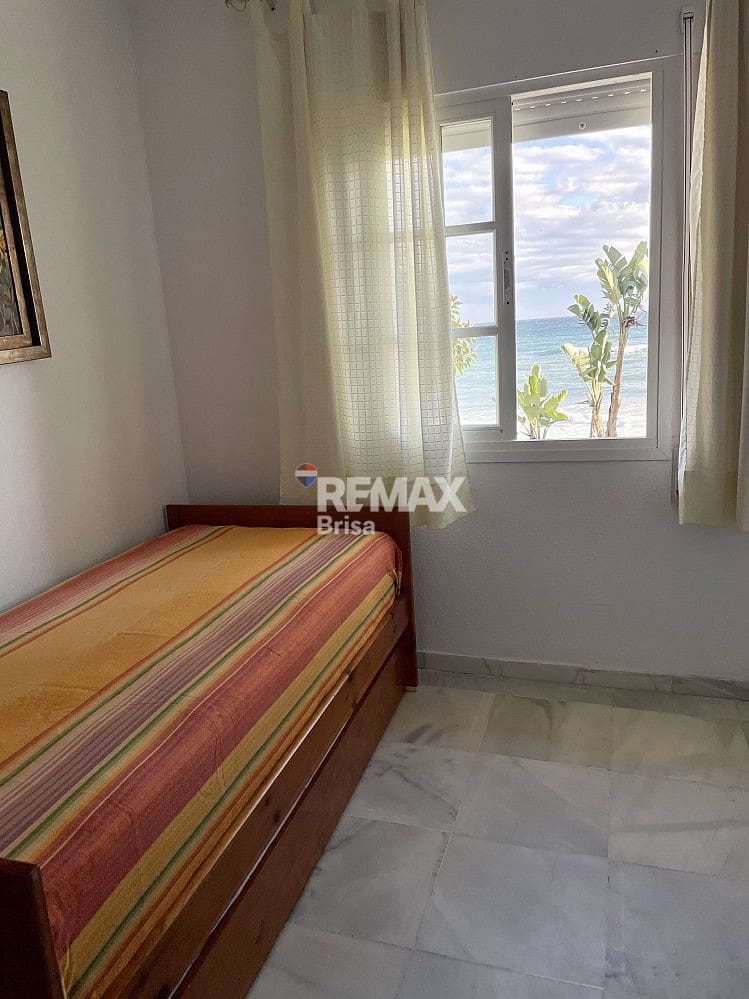 2 soveværelse Lejlighed til leje i Torrox-Costa - € 1.100 (Ref: 8147209)