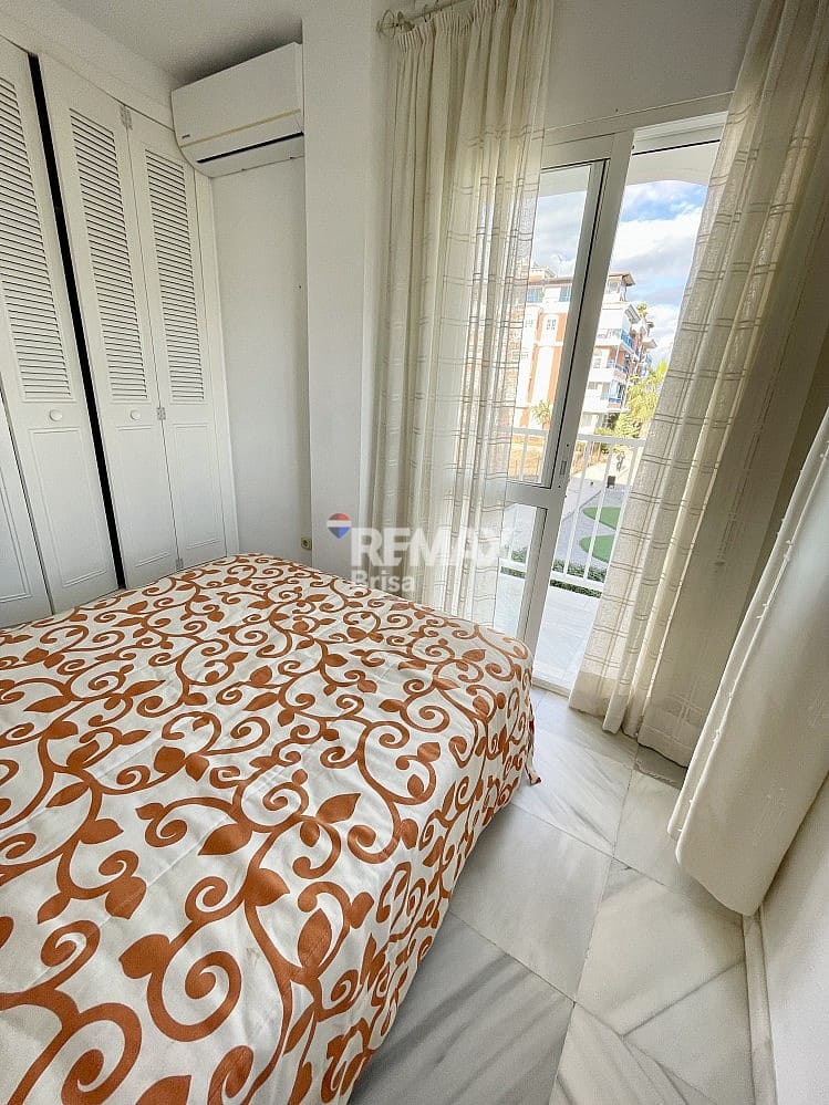 2 soveværelse Lejlighed til leje i Torrox-Costa - € 1.100 (Ref: 8147209)