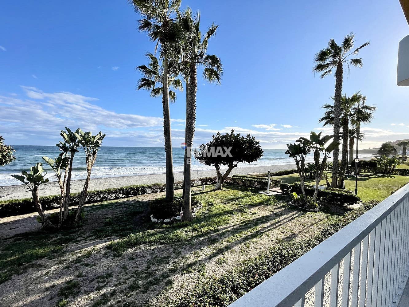 2 soveværelse Lejlighed til leje i Torrox-Costa - € 1.100 (Ref: 8147209)