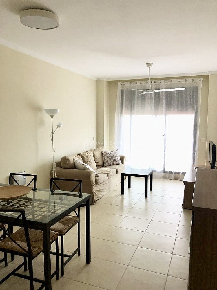 3 soverom Leilighet til leie i Torre del Mar med svømmebasseng - € 1 100 (Ref: 8568820)