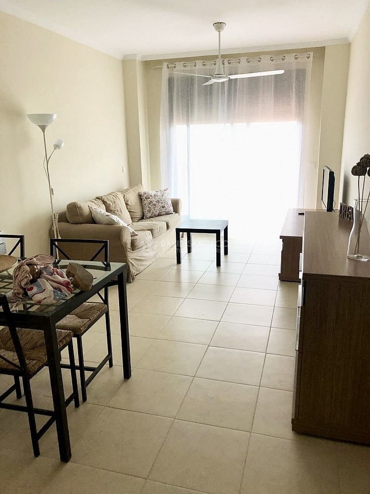 3 soverom Leilighet til leie i Torre del Mar med svømmebasseng - € 1 100 (Ref: 8568820)