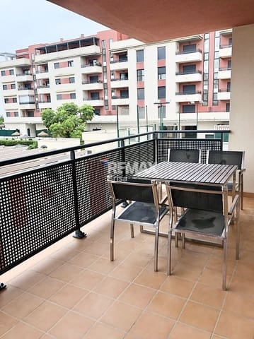 3 bedroom Apartment for rent in Torre del Mar, Vélez-Málaga with pool - € 1,100 (Ref: 8568820)
