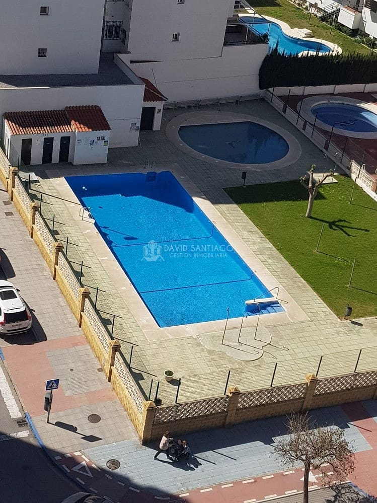 Studio til leje i Torre del Mar med swimmingpool - € 670 (Ref: 8609368)
